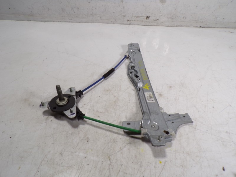 Recambio de elevalunas trasero derecho para peugeot 208 1.6 blue-hdi fap referencia OEM IAM 9673153880 9673153880 