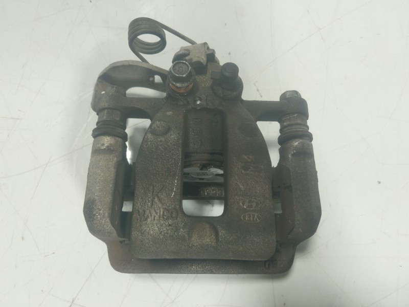 Recambio de pinza freno trasera derecha para kia stonic (yb) 1.2 cvvt referencia OEM IAM 58311H8A08  