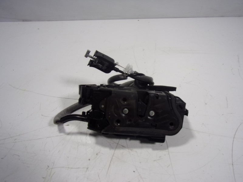 Recambio de cerradura puerta delantera derecha para skoda kodiaq 2.0 tdi referencia OEM IAM 5TB837016A 5TB837016C 