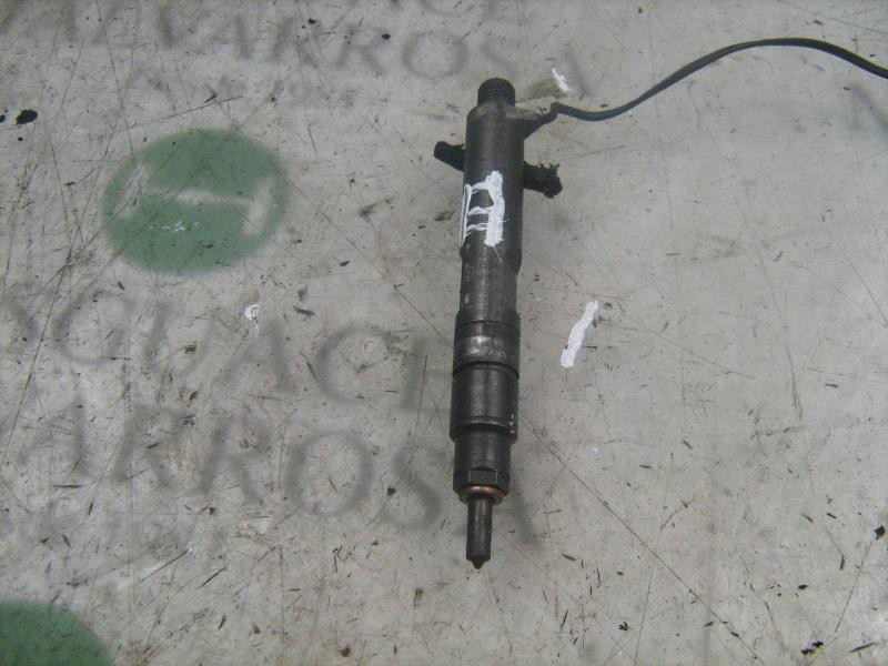 Recambio de inyector para volvo s70 berlina 2.5 d / tdi referencia OEM IAM 8602936 046130201 