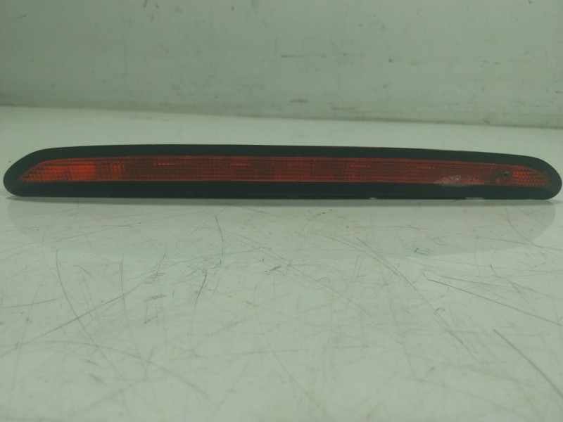 Recambio de piloto trasero central para skoda fabia iii (nj3) 1.0 referencia OEM IAM 3CN945087 3CN945087 