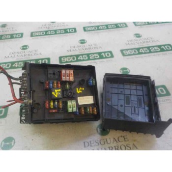 CAJA RELES / FUSIBLES 