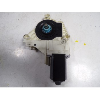 MOTOR ELEVALUNAS DELANTERO IZQUIERDO 8T0959801B 8T0959801B 1101965576250