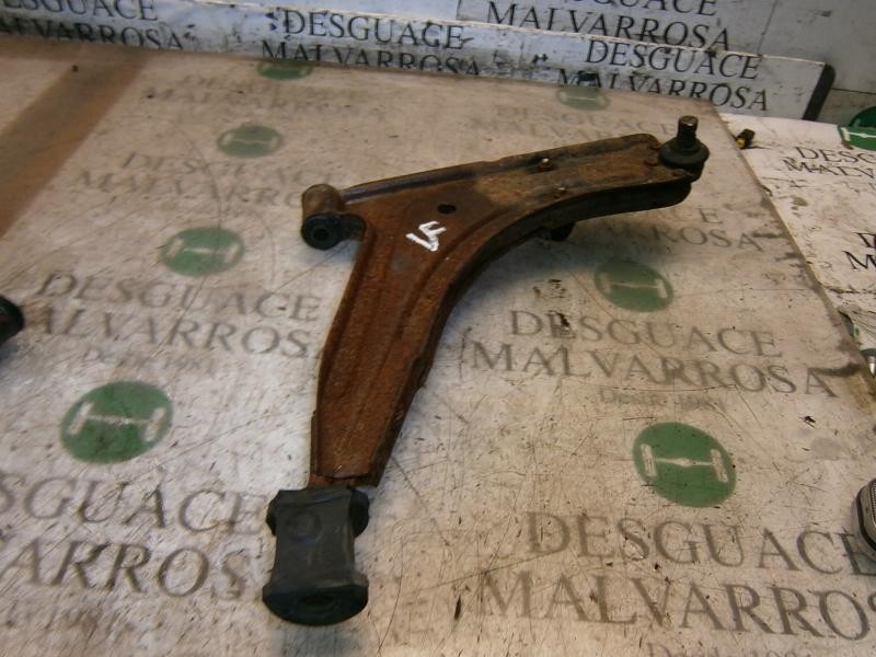 Recambio de brazo suspension inferior delantero derecho para porsche 924 2.0 referencia OEM IAM   