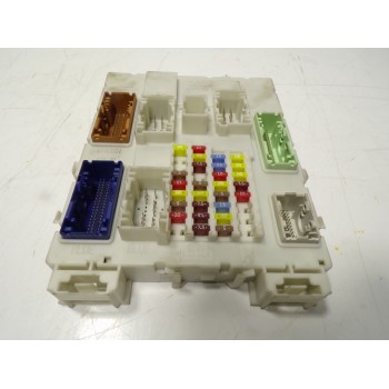 CAJA RELES / FUSIBLES 2443670 F1DT14A073DF 