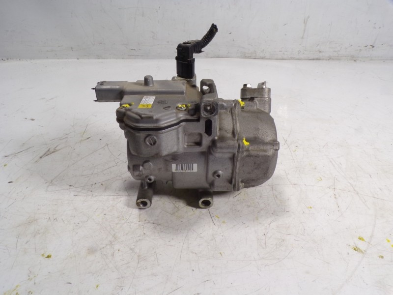 Recambio de compresor aire acondicionado para toyota auris 1.8 16v cat (híbrido) referencia OEM IAM 8837047033 0422001330 042200