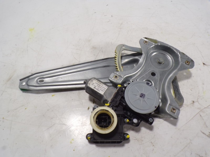 Recambio de elevalunas trasero izquierdo para toyota auris 1.8 16v cat (híbrido) referencia OEM IAM 6984002430 8571002450B 