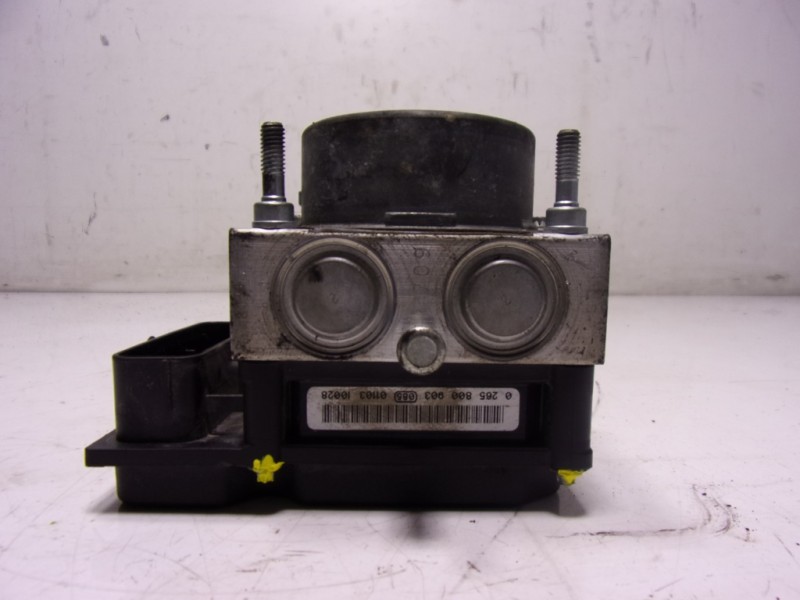 Recambio de abs para dacia duster ambiance 4x2 referencia OEM IAM 6001551520 5653L3031110 