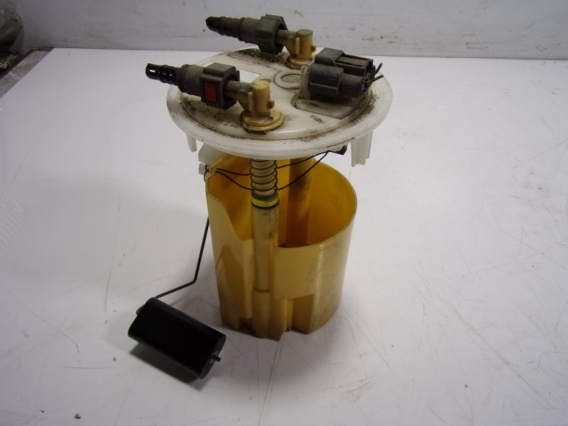 Recambio de aforador para dacia duster ambiance 4x2 referencia OEM IAM 6001548608  