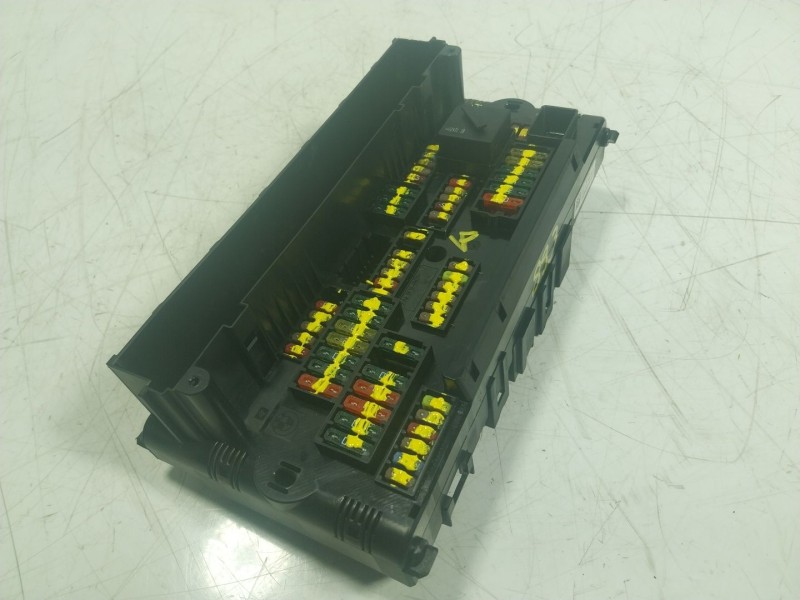 Recambio de caja reles / fusibles para bmw 5 (f10) 520 d referencia OEM IAM 61149252815 925281501 