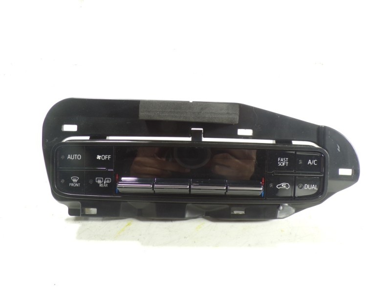 Recambio de mando climatizador para toyota auris 1.8 16v cat (híbrido) referencia OEM IAM 5590002C50 5590002C50 