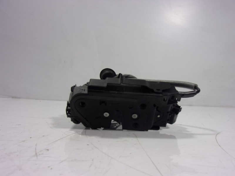 Recambio de cerradura puerta trasera derecha para skoda kodiaq 2.0 tdi referencia OEM IAM 5TA839016E 5TA839016L 