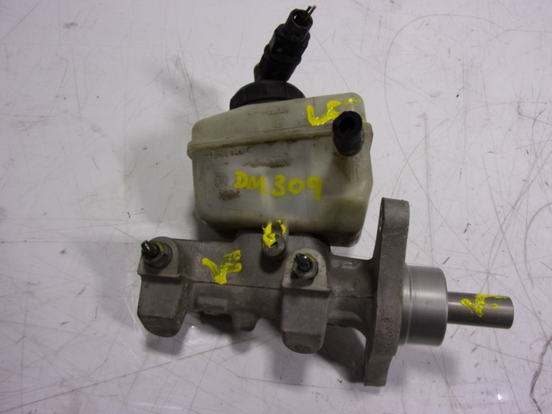 Recambio de bomba freno para dacia duster ambiance 4x2 referencia OEM IAM 03350890461 03350890461 