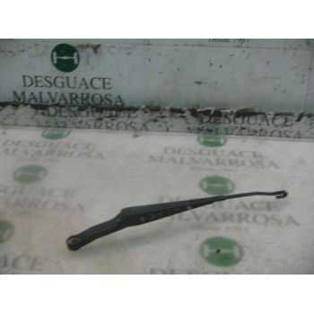 BRAZO LIMPIA DELANTERO DERECHO 
