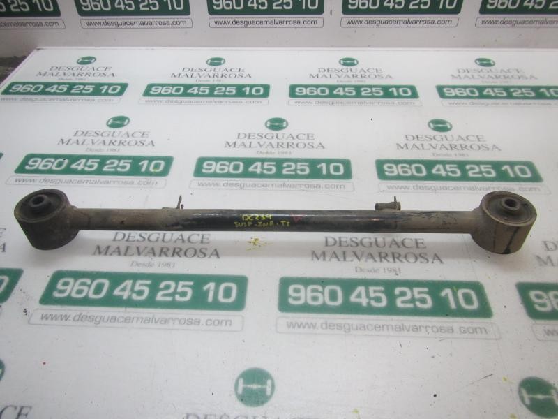 Recambio de brazo suspension inferior trasero izquierdo para kia sorento 2.5 crdi cat referencia OEM IAM 552303E101  
