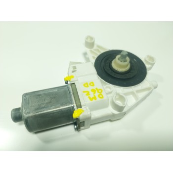 MOTOR ELEVALUNAS DELANTERO DERECHO A1669060301 A1669060301 