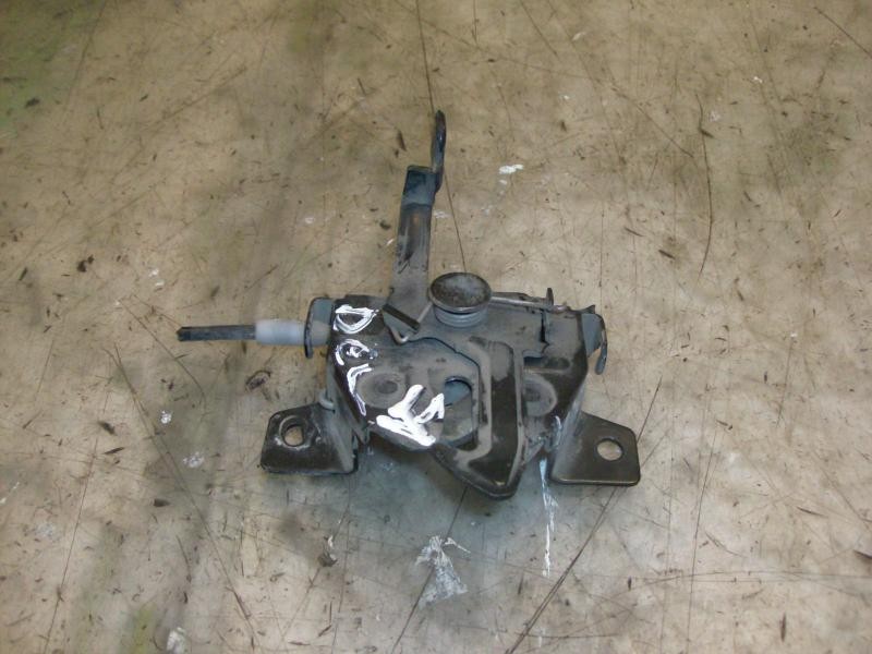 Recambio de cerradura capot para hyundai santa fe (sm) 2.0 gls crdi 4x4 referencia OEM IAM 8113026000  