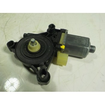 MOTOR ELEVALUNAS DELANTERO DERECHO 5Q0959801B 5Q0959801B 
