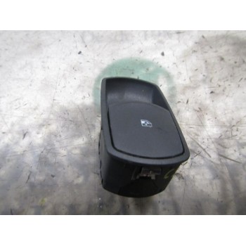 MANDO ELEVALUNAS DELANTERO DERECHO 