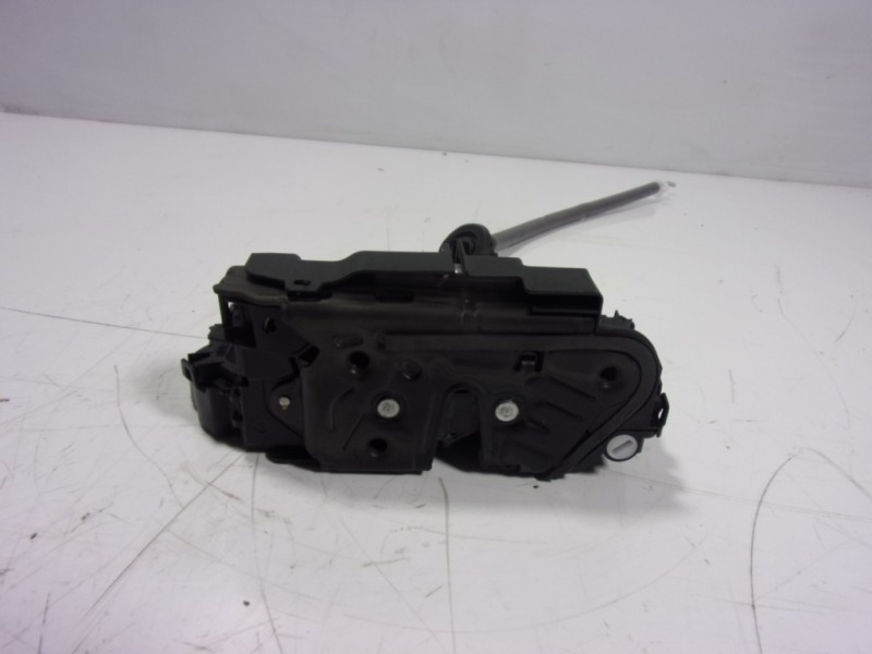 Recambio de cerradura puerta trasera izquierda para skoda kodiaq 2.0 tdi referencia OEM IAM 5TA839015E 5TA839015L 