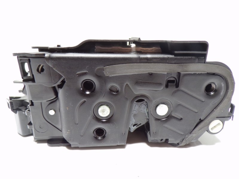 Recambio de cerradura puerta trasera izquierda para audi a1 sportback (gba) 1.0 tfsi referencia OEM IAM 5TA839015K 5TA839015K 