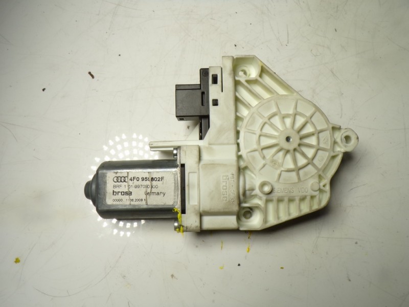 Recambio de motor elevalunas delantero izquierdo para audi a6 berlina (4f2) 2.7 tdi referencia OEM IAM 4F0959802F 4F0959802F 