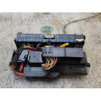 CAJA RELES / FUSIBLES 61138364530 