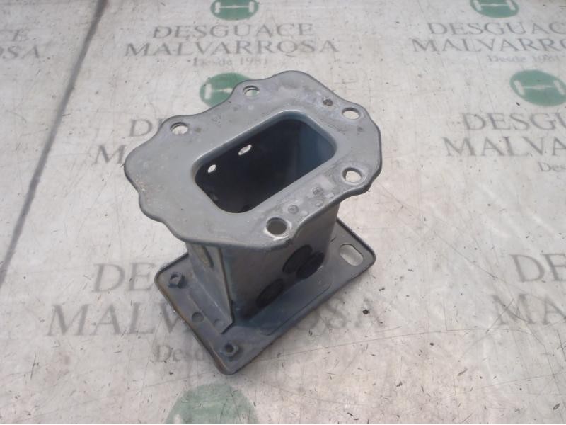 Recambio de punta chasis delantera para kia cee´´d concept referencia OEM IAM   