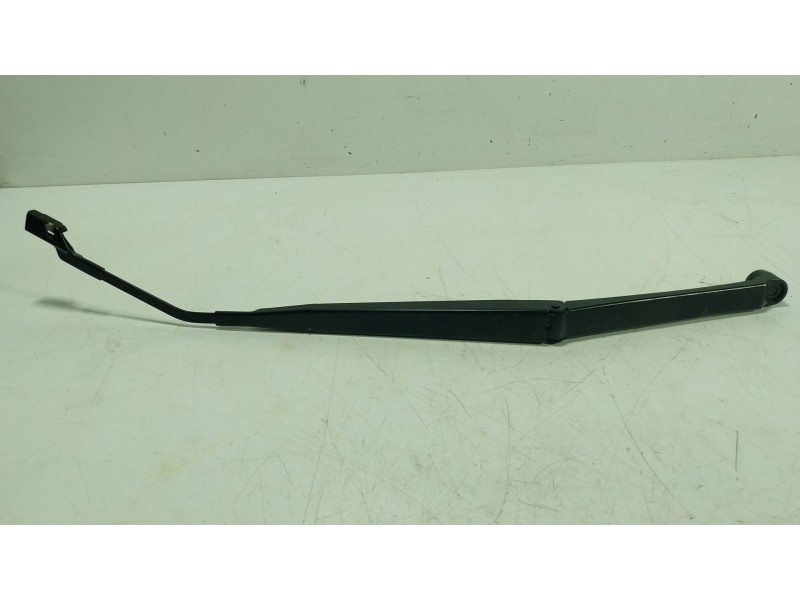 Recambio de brazo limpia delantero derecho para toyota c-hr (_x1_) 2.0 hybrid (maxh10) referencia OEM IAM 85211F4090  