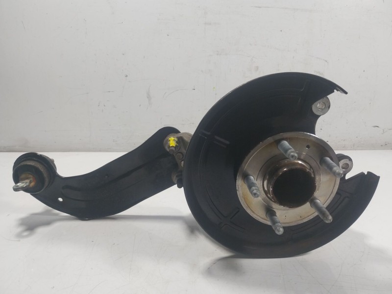 Recambio de mangueta trasera izquierda para opel insignia a (g09) 1.4 (68) referencia OEM IAM 23190319  