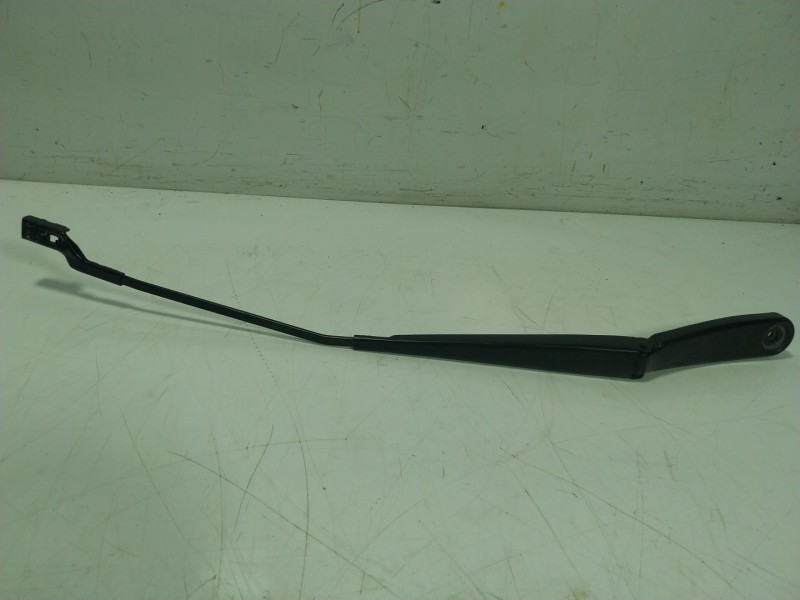 Recambio de brazo limpia delantero derecho para alfa romeo tonale (965_) 1.5 mild hybrid referencia OEM IAM 50564306  