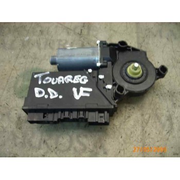 MOTOR ELEVALUNAS DELANTERO DERECHO 