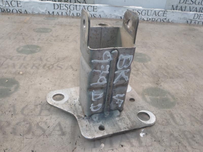 Recambio de punta chasis delantera para renault megane ii berlina 5p privilege referencia OEM IAM   