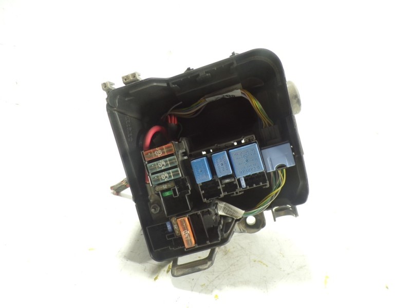 Recambio de caja reles / fusibles para dacia sandero 1.2 16v cat referencia OEM IAM 243809584R 243809584R 