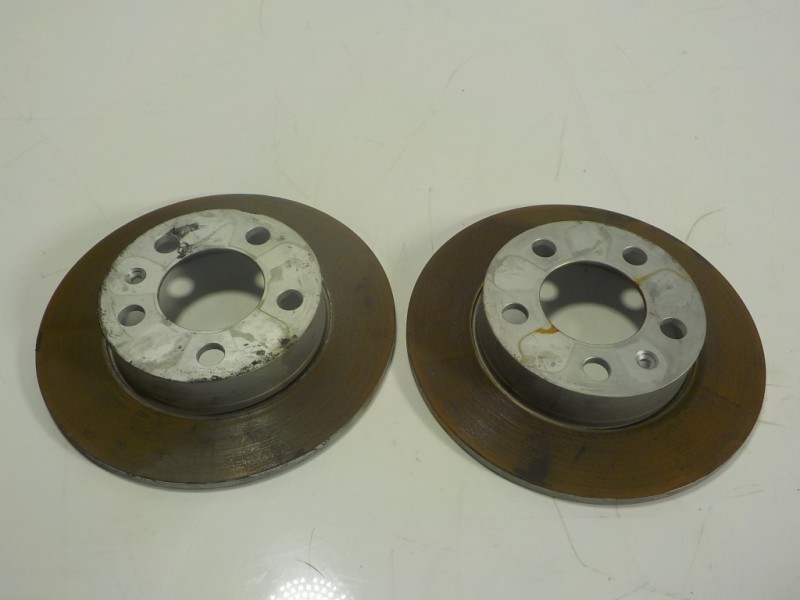 Recambio de disco freno trasero para audi a1 sportback (gba) 1.0 tfsi referencia OEM IAM 2Q0615601H  