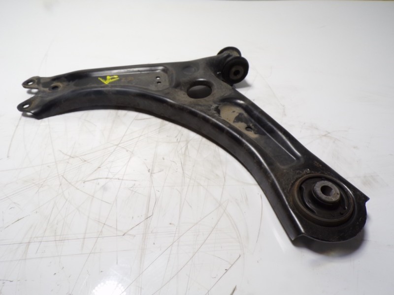 Recambio de brazo suspension inferior delantero izquierdo para volkswagen caddy furgón/kombi 2.0 tdi referencia OEM IAM 1K040715