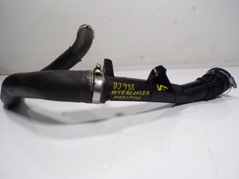 Recambio de tubo intercooler para toyota proace city 1.5 dci referencia OEM IAM SU001B0422 9831710780 