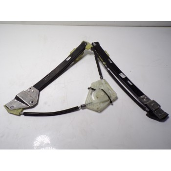 ELEVALUNAS DELANTERO DERECHO 82G837462 82G837462 