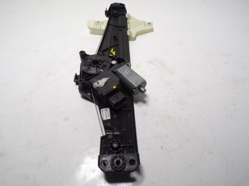 Recambio de elevalunas trasero derecho para opel grandland x 1.5 cdti dpf referencia OEM IAM 9815403780 9830320480 9829504380