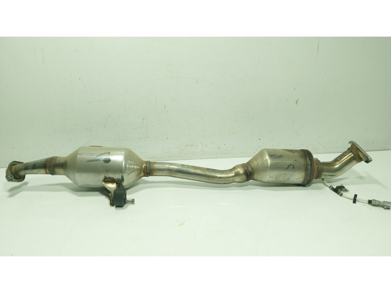 Recambio de catalizador para toyota c-hr (_x1_) 2.0 hybrid (maxh10) referencia OEM IAM 17410F2460 30T36 