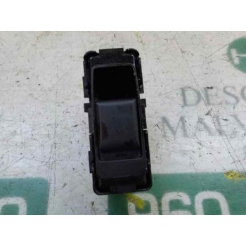 MANDO ELEVALUNAS TRASERO DERECHO 56040693AD 