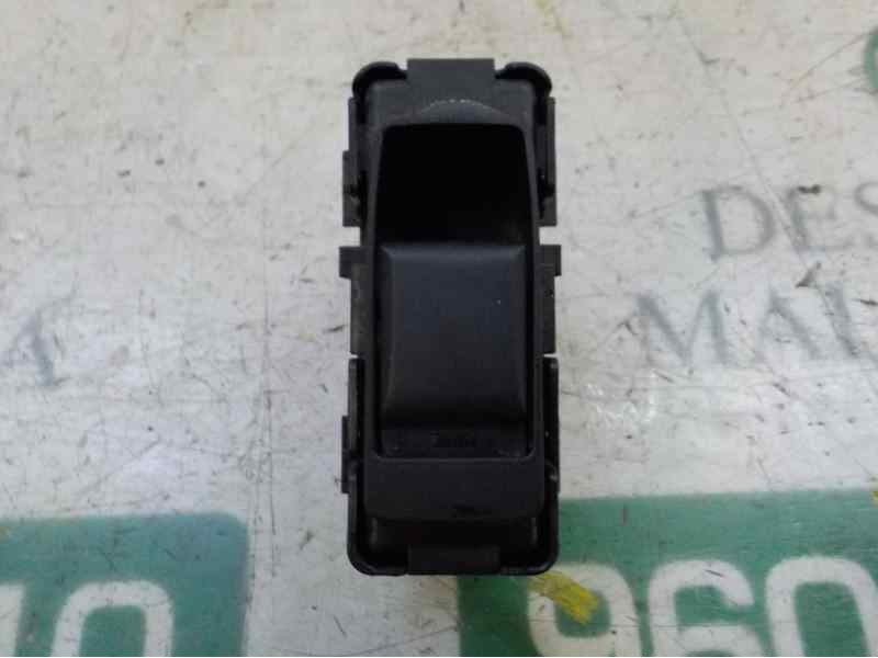 Recambio de mando elevalunas trasero izquierdo para jeep patriot 2.0 crd cat referencia OEM IAM 56040693AD  