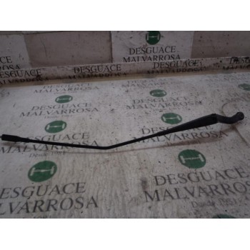 BRAZO LIMPIA DELANTERO DERECHO 