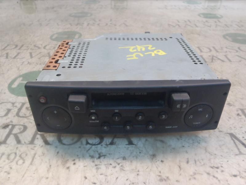 Recambio de sistema audio / radio cd para renault mascot 160 65 4x2 referencia OEM IAM   