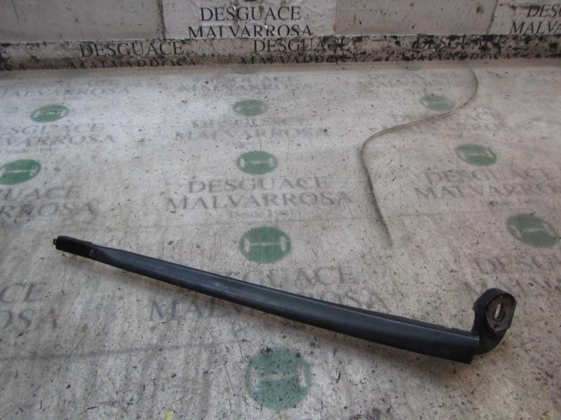 Recambio de brazo limpia delantero derecho para seat leon (1p1) 1.9 tdi referencia OEM IAM 1P0955410A1P9  