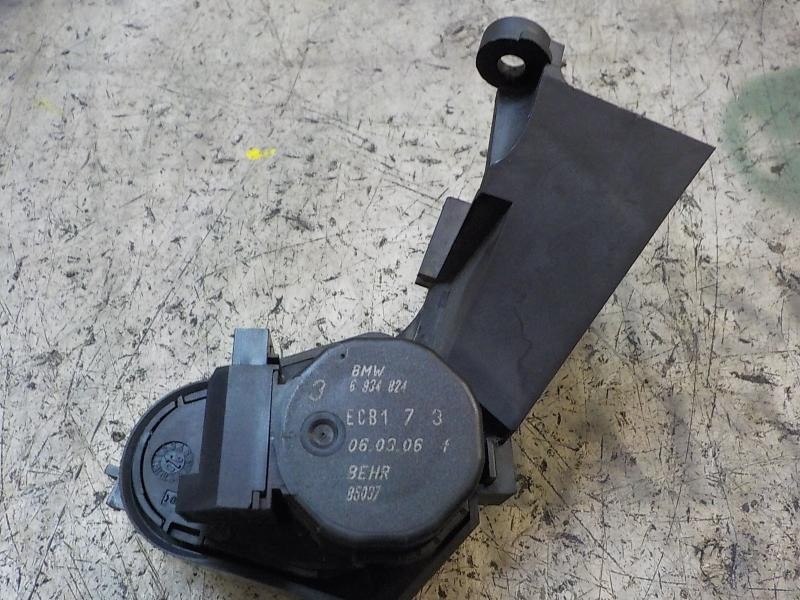 Recambio de modulo electronico para bmw x3 (e83) 2.0 16v diesel cat referencia OEM IAM 64116934824  