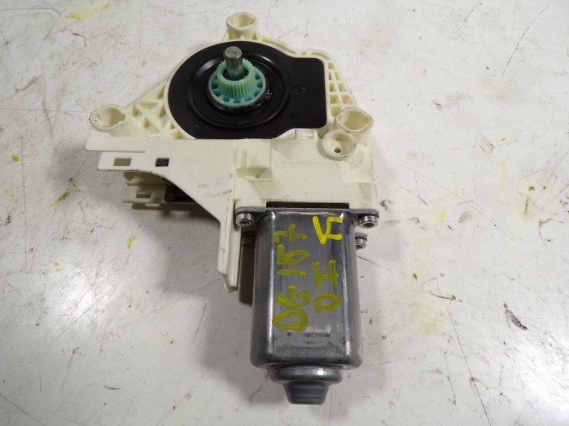 Recambio de motor elevalunas delantero izquierdo para audi a1 (8x) 1.6 tdi referencia OEM IAM 8K0959801C 8K0959801C 1101A6211411