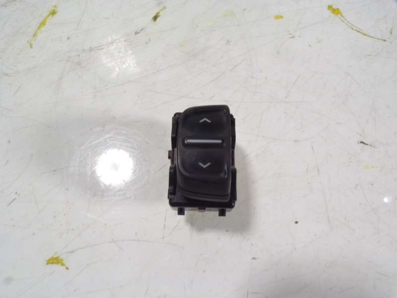 Recambio de mando elevalunas delantero izquierdo para dacia sandero 1.2 16v cat referencia OEM IAM 254214937R 254214937R 