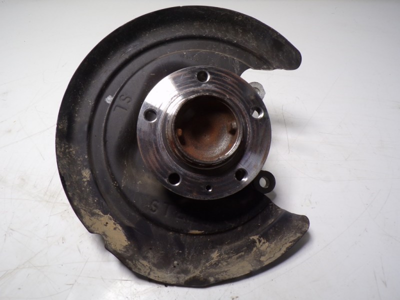 Recambio de mangueta trasera derecha para opel grandland x 1.5 cdti dpf referencia OEM IAM 9822095380  