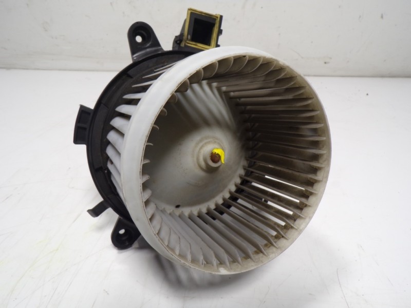 Recambio de motor calefaccion para opel grandland x 1.5 cdti dpf referencia OEM IAM 9821292180 5P130003035294 